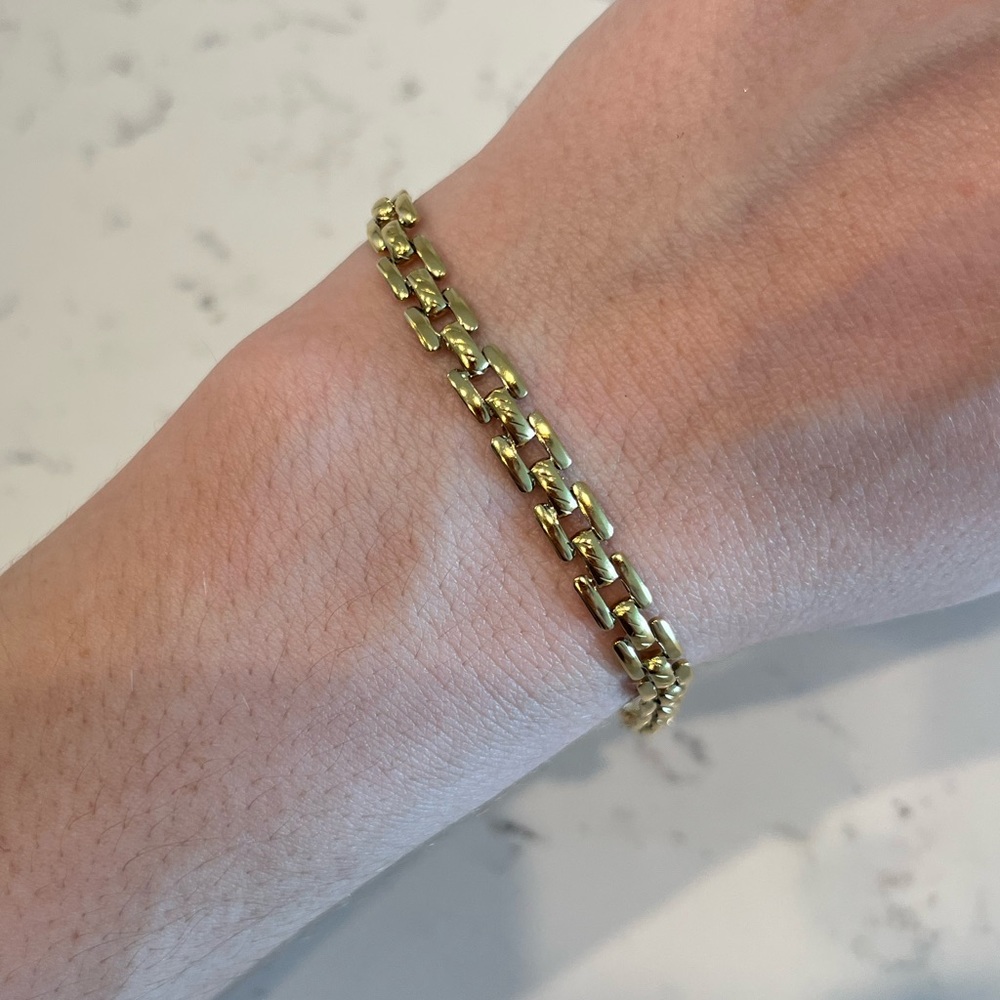 Emma & Chloe Gold Chainlink Bracelet